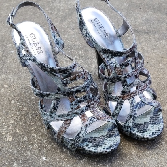 Guess platform strappy heels - Picture 2 of 5